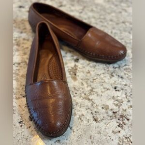 Dexter Women's Brown‎ Leather Loafers